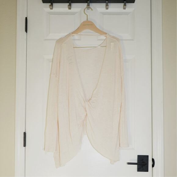 Free People - Shadows Hacci Twist Back Top in Alabaster Combo / Size XS38 - Picture 2 of 6